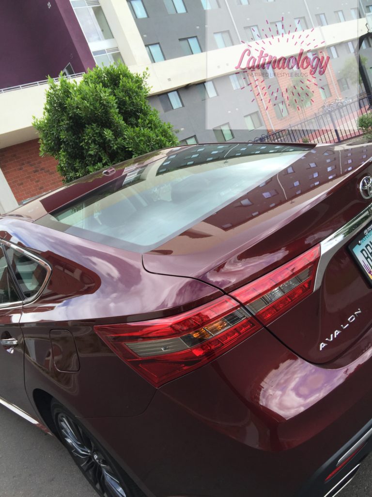 2016 Toyota Avalon Sleek Body Style 