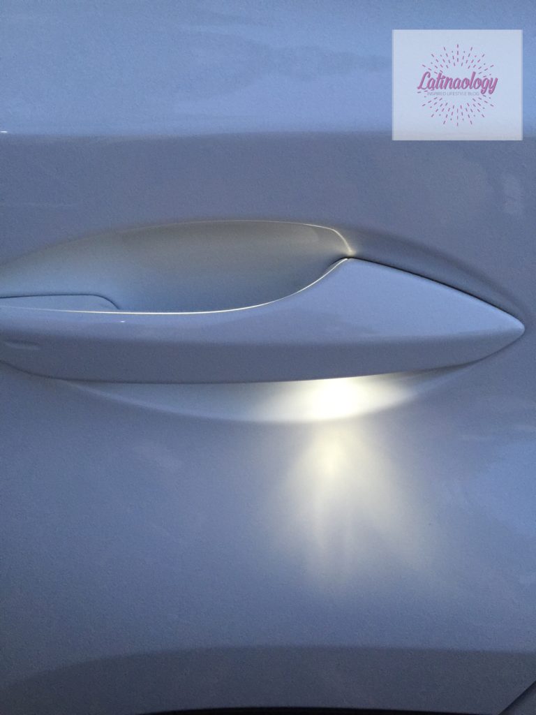 auto-dimming lights on the Lexus 200t NX 