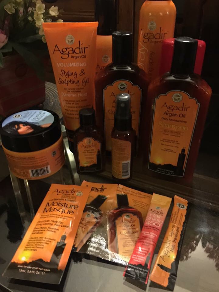 Complete kit sent by Agadir Argan Oil to test and review. 