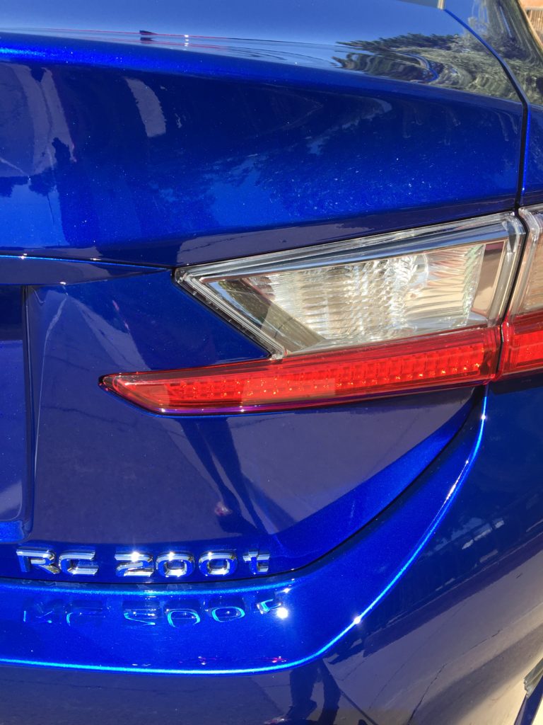 Beautiful lines in the RC 200t 